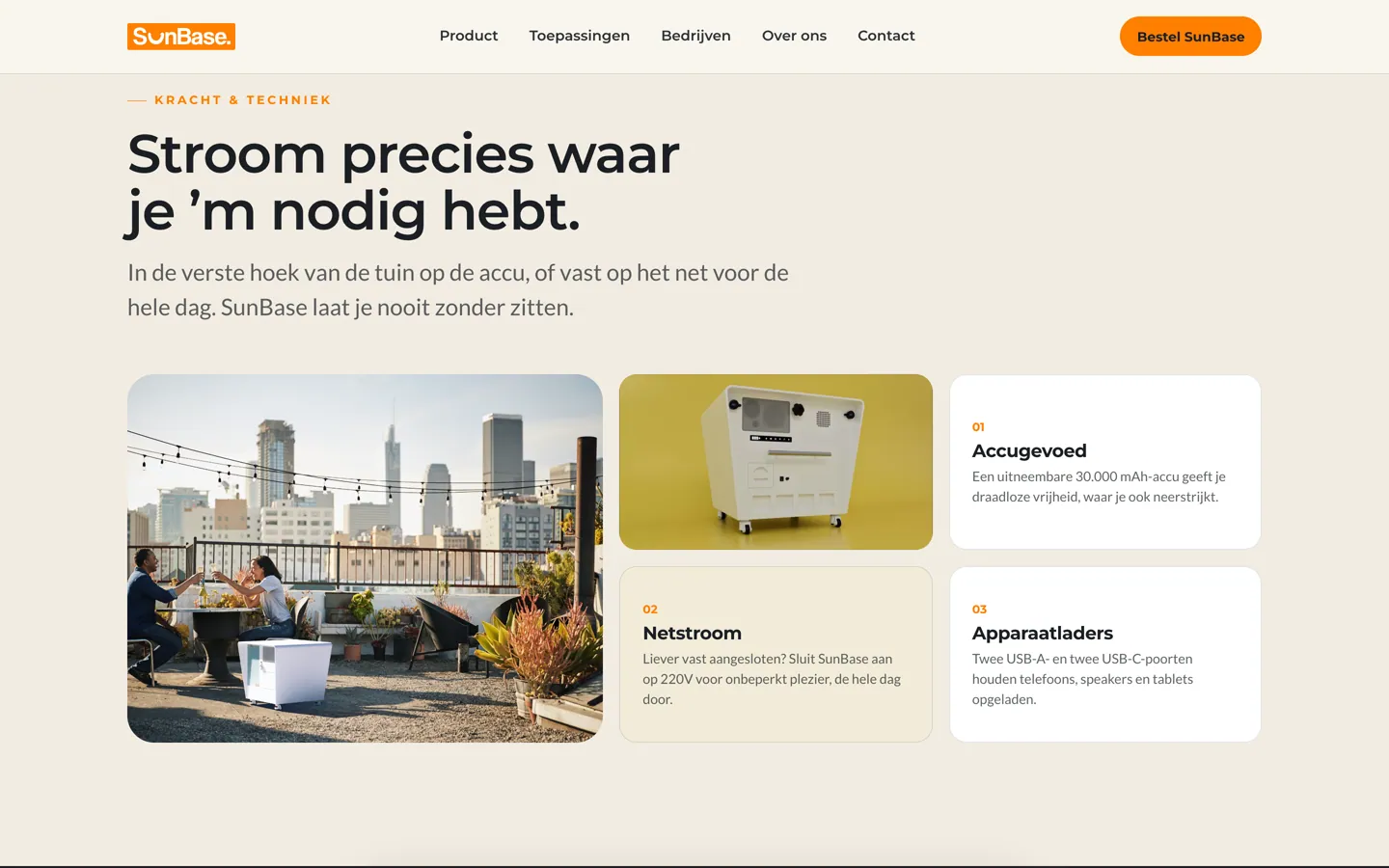 Het blok Stroom precies waar je 'm nodig hebt op de homepage: een foto van de SunBase op een dakterras met een skyline, een foto van de uitneembare accu op geel, en drie kaarten Accugevoed, Netstroom en Apparaatladers.